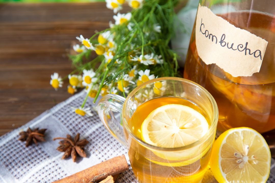 So sánh nước ngọt không đường và trà kombucha: Loại nào tốt hơn?